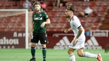 "Estoy contento por la confianza del entrenador, sabía que llegar al Albacete sería un acierto"