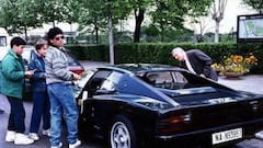 Del timo del Ferrari negro de Maradona a llevar su féretro