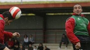 <b>MÁS PROBLEMAS.</b> El jugador se une así a las bajas de los también lesionados Ludovic Delporte y Xavier Margairaz, mientras que son altas tras cumplir un partido de sanción Javier Portillo y Javi García.