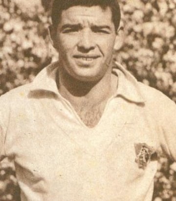 Luis Hernán Álvarez: En el Sudamericano de 1959 Argentina no tuvo piedad con Chile y lo venció por 6-1. El ex futbolista anotó el descuento de la Roja. 