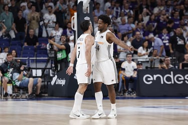 El Unicaja se aferra a la magia del Carpena ante el Real Madrid