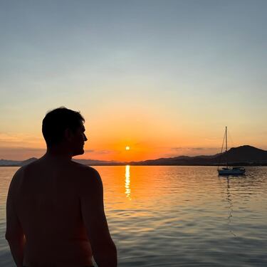 Vinicius Jr hits the beach with friends: the rich and famous on vacation