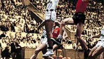 Lolo Sainz, durante su etapa como jugador del Real Madrid.