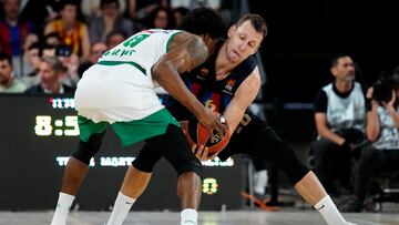 Vesely sitúa al Barça a un paso de la Final Four