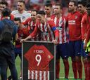 Así fue el emotivo adiós y último partido de Torres como rojiblanco
