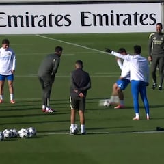 El ‘regalo envenenado’ de Vinicius a Xabi el día de su 44 cumpleaños