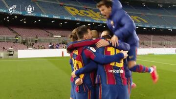 ¿Por qué Riqui no? La imagen del banquillo del Barça que ha creado indignación