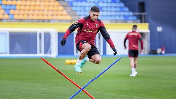 17/01/24 CADIZ CF ENTRENAMIENTO SEMANAL BRIAN OCAMPO