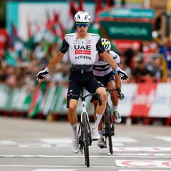 Resumen, resultado y ganador de la Vuelta a España 2025: etapa 12, Laredo - Los Corrales de Buelna