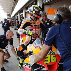 Joan Mir ánima a Marc Márquez con su futuro jefe de mécanicos