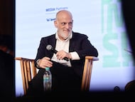 AME901. BUENOS AIRES (ARGENTINA), 20/11/2025.- El presidente de La Liga de España, Javier Tebas, reacciona durante su intervención sobre liderazgo en el mercado del fútbol global este jueves, en el Olé Summit 2025 en Buenos Aires (Argentina). EFE/ Juan Ignacio Roncoroni