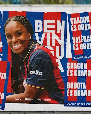 La única jugadora de este álbum que cambió de equipo pero no de Liga. La delantera dejó el Valencia para sumarse al Levante, exequipo de Mayra Ramírez, por dos temporadas. Ante la salida de la colombiana y de Alba Redondo, el conjunto granota necesitaba una nueva goleadora. La delantera disputó 28 partidos en la temporada anterior de la LigaF siendo titular en 13, anotando seis goles y dando una asistencia.