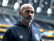 LONDON, ENGLAND - JANUARY 17: Paco Jemez, First Team Coach of West Ham United, arrives at the stadium prior to the Premier League match between Tottenham Hotspur and West Ham United at Tottenham Hotspur Stadium on January 17, 2026 in London, England. (Photo by West Ham United FC/West Ham United FC via Getty Images)