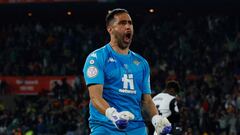 ¿Quiénes son los jugadores chilenos con más títulos en el fútbol profesional?