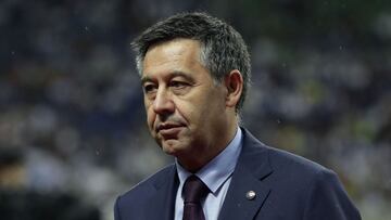 Bartomeu decide no declarar y pasa la noche en comisaría