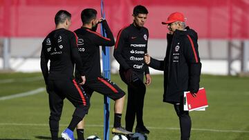 Las dudas tácticas de Rueda antes del debut contra Japón