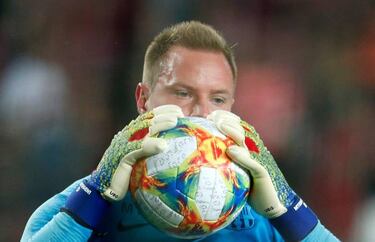 Real Madrid breathing down Barcelona's neck