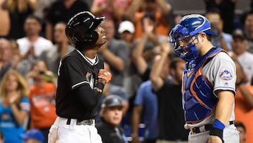 9. Dee Gordon da su primer home run de la temporada en el homenaje de José Fernández. Aunque fue un momento muy triste, fue también uno de los más hermosos del año.