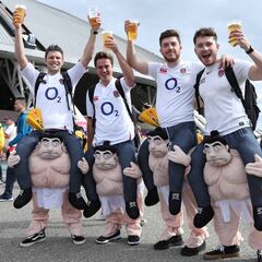 A lomos de luchadores de sumo hasta la victoria