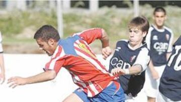 <b>SUPERIORES. </b>El Atlético dominó el partido, pero no el marcador final (1-1). En la foto, Mario Suárez.