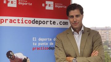 El antiguo saltador de triple Raúl Chapado, candidato a la presidencia de la Federación Española de Atletismo, durante una entrevista con la Agencia EFE.