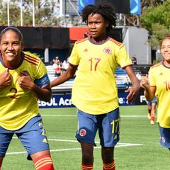 Colombia golea a Ecuador y avanza al cuadrangular final