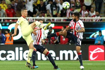 El sufrimiento de Saturnino Cardozo durante el Clásico