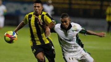 Hinestroza, durante un partido de la Liga de Colombia.