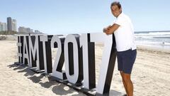 El espa&ntilde;ol Rafael Nadal, sexta raqueta del mundo, en la playa de Acapulco.