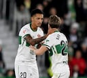 Aprobados y suspensos del Elche: El ‘Toro’ se reivindica con un golazo