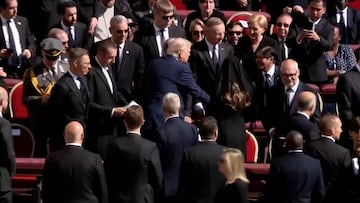 Trump stuns at Pope’s Funeral by breaking dress code