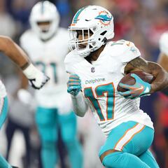 Jaylen Waddle se convierte en uno de los receptores mejores pagados en la NFL