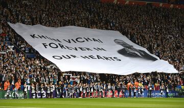 Así fue el emotivo homenaje al dueño del Leicester en el King Power Stadium