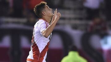 Martínez Quarta celebra el gol anotado ante Aldosivi.