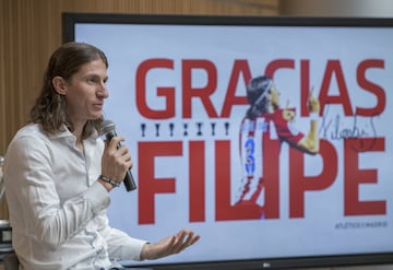 El jugador brasile?o hablando de sus buenos recuerdos con la camiseta rojiblanca.