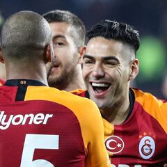 Jorge Mendes confirma que Falcao se queda en Galatasaray