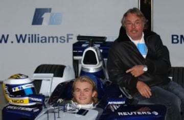En 2002 ganó la Fórmula BMW corriendo en el Viva Racing, equipo de su padre.
A finales de ese mismo año probaría un Fórmula 1 con Williams, siendo el piloto más joven en hacerlo.