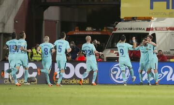 0-1. Messi celebró el primer gol.