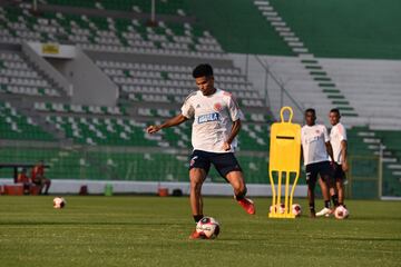 Los dirigidos por Reinaldo Rueda se encuentran concentrados en Santa Cruz de la Sierra y preparan el duelo por Eliminatorias ante Bolivia. El partido se llevará a cabo el jueves 2 de septiembre. 