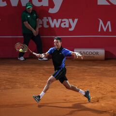 Bautista salva el orgullo de la Armada en primera ronda