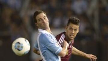 Higuaín jugó ante Venezuela.