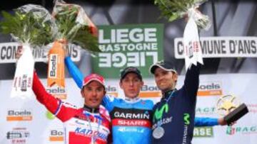 Daniel Martin, Joaquim Rodr&iacute;guez y Alejandro Valverde en el podio de la Lieja-Basto&ntilde;a-Lieja.