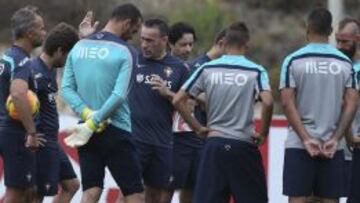 Pepe vuelve con el grupo