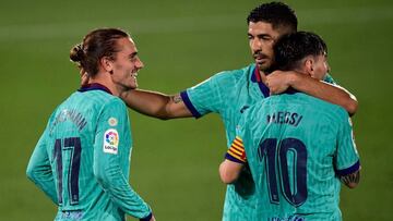 Messi, Su&aacute;rez y Griezmann, en el Villarreal-Barcelona.