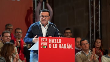 El candidato socialista a la Presidencia de la Junta, Miguel Ángel Gallardo (d), participa en un acto electoral, en el Complejo Cultural San Francisco, a 14 de diciembre de 2025, en Cáceres, Extremadura (España). Se trata de la tercera visita de Pedro Sánchez a Extremadura dentro de la agenda electoral por los comicios autonómicos, después de que en precampaña participara en Mérida en un acto el pasado 19 de noviembre, y el jueves de la semana pasada abrió la campaña del PSOE, en Plasencia.
14 DICIEMBRE 2025;MITIN ELECTORAL;CAMPAÑA ELECTORAL PARTIDO POLÍTICO
Carlos Criado / Europa Press
14/12/2025