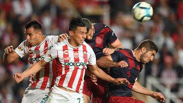Necaxa le saca empate de última hora a Chivas