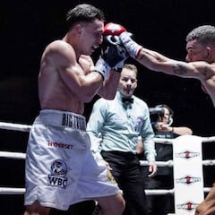 Jonfer suma y sigue: campeón Silver WBC camino del Mundial