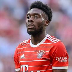 Davies, en la diana en pleno coqueteo con el Madrid