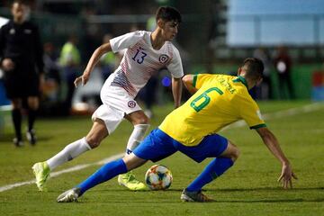 Este es un caso pendiente. El mundialista con la Roja Sub 17 no ha firmado contrato profesional, y podría dejar el club. No fue a la Libertadores Sub 20.