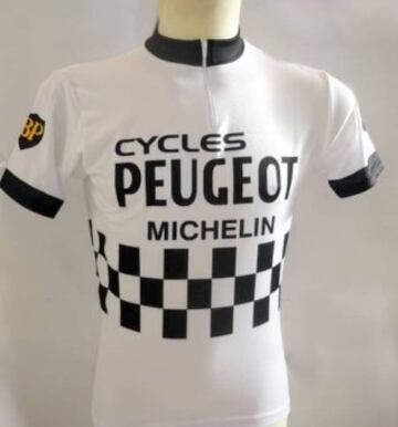 03. Maillot del equipo Peugeot.